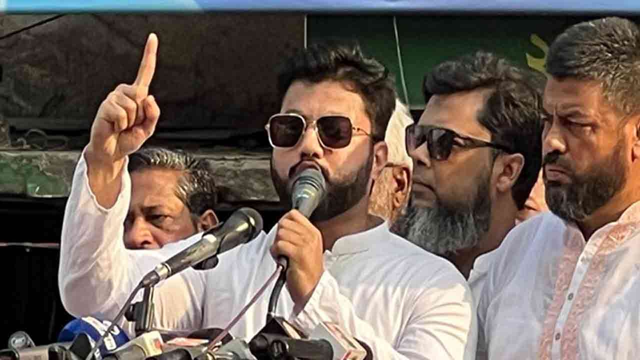 চলতি বছরের মধ্যে নির্বাচন না দিলে আদায় করে নেওয়া হবে : ইশরাক